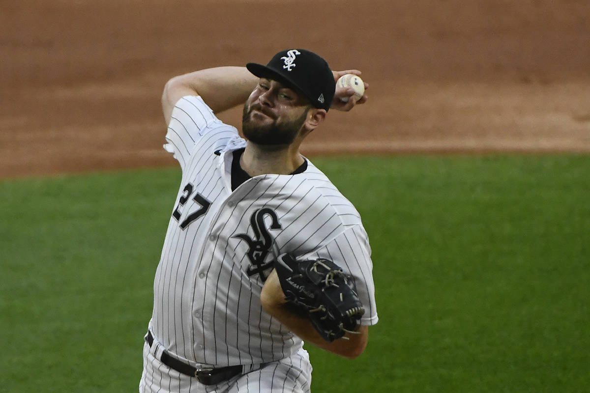 Chicago White Sox starting pitcher Lucas Giolito delivers during the first inning of a baseball ...