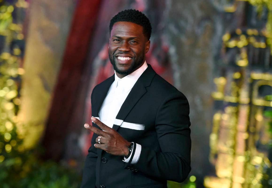 Kevin Hart arrives at the Los Angeles premiere of "Jumanji: Welcome to the Jungle" in Los Angel ...