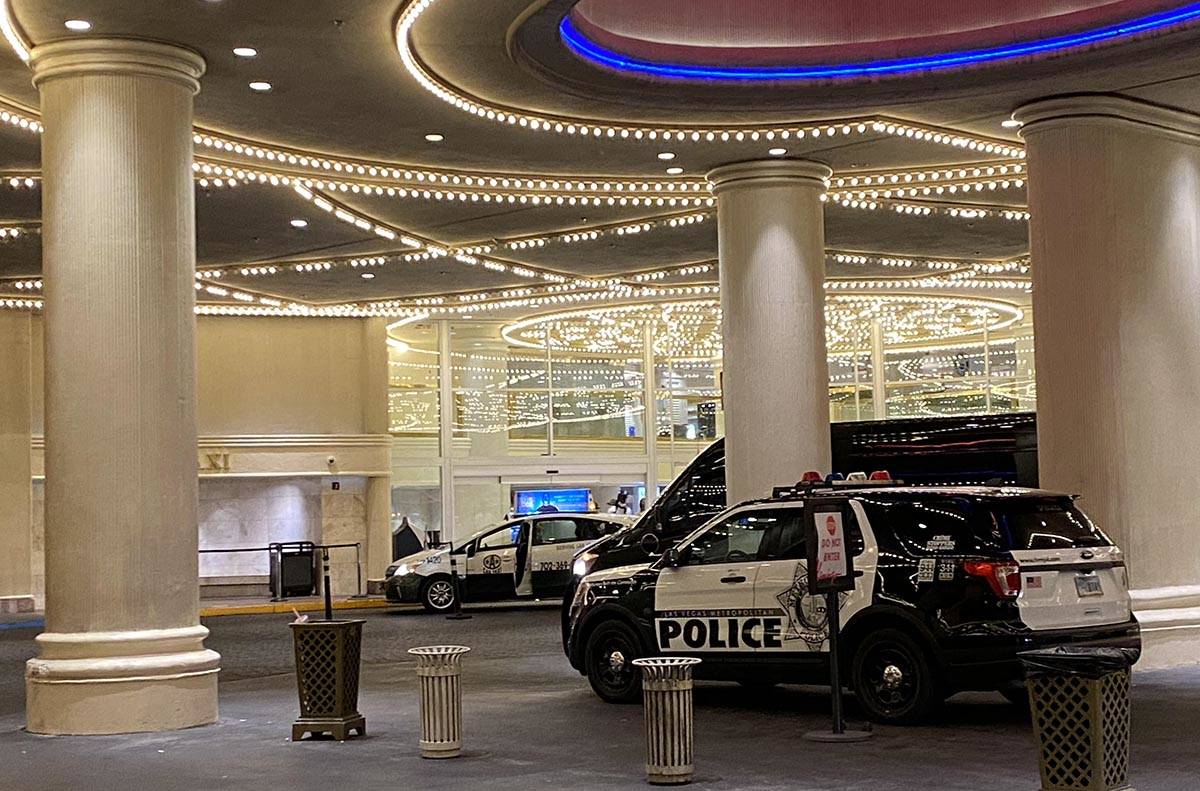 One Las Vegas police unit is parked at the Flamingo Hotel & Casino front door early Monday, Sep ...