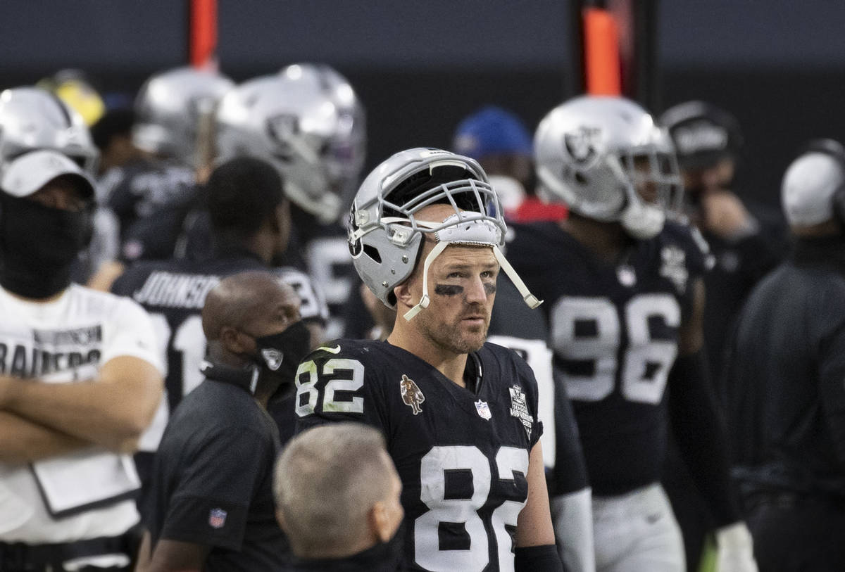 Las Vegas Raiders tight end Jason Witten (82) looks up at the scoreboard in the fourth quarter ...