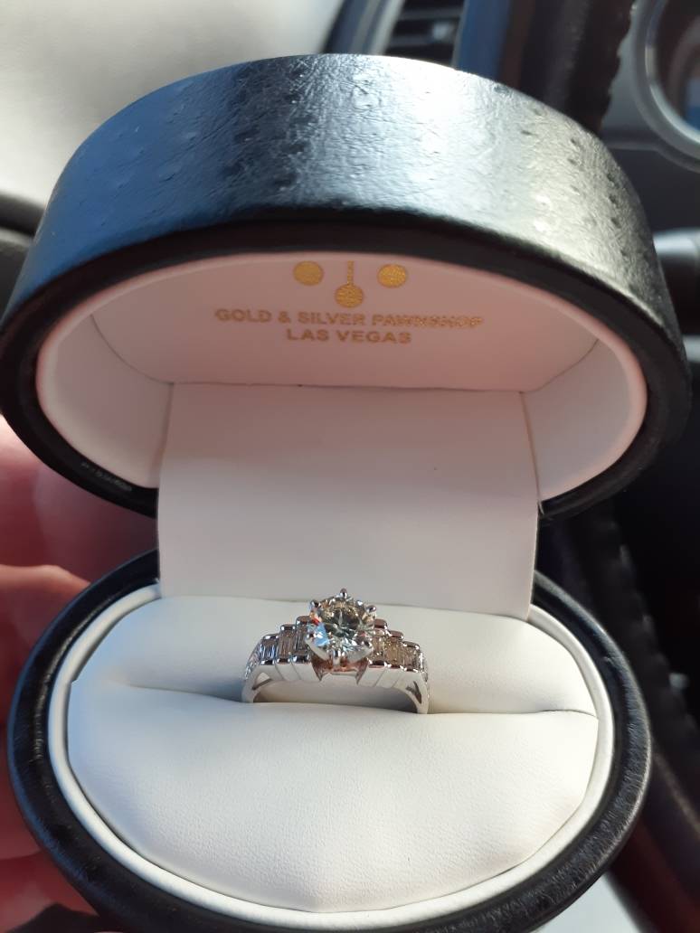 Dani Elizabeth's engagement ring from Murray Sawchuck. (Murray Sawchuck)