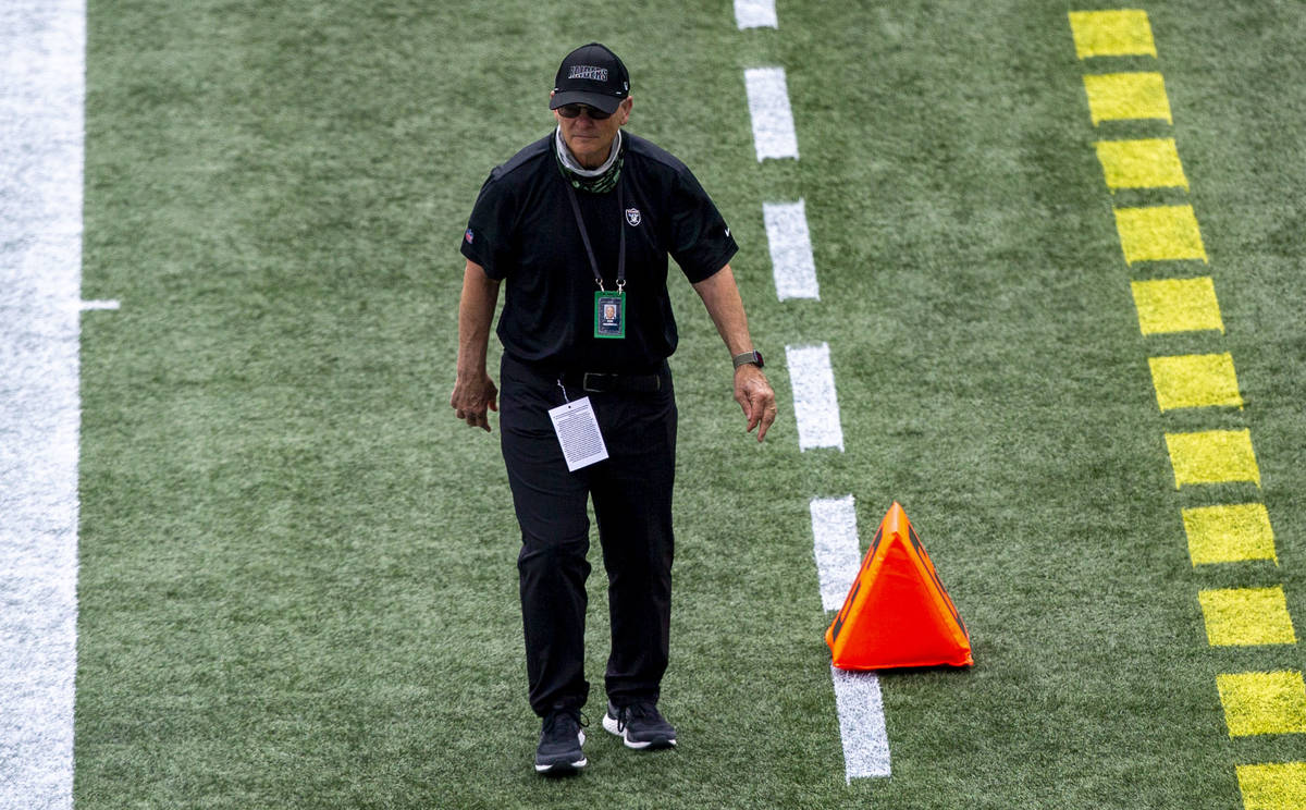 Las Vegas Raiders defensive line coach Rod Marinelli walks the field before an NFL football gam ...