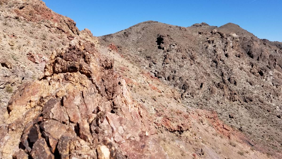 Red Mountain and Black Mountain are visible along the trail. (Natalie Burt/Las Vegas Review-Jou ...