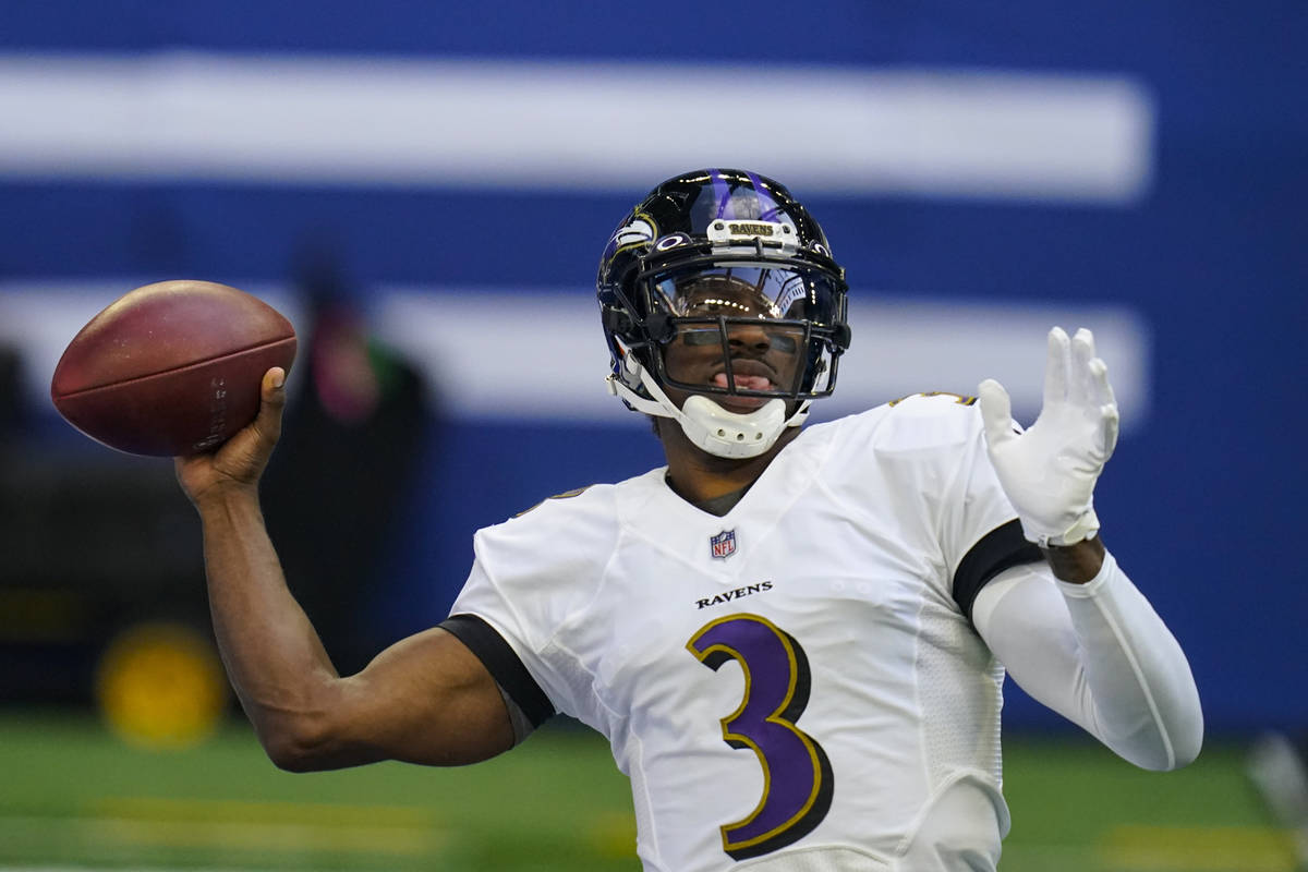 Baltimore Ravens quarterback Robert Griffin III (3) throws before an NFL football game against ...