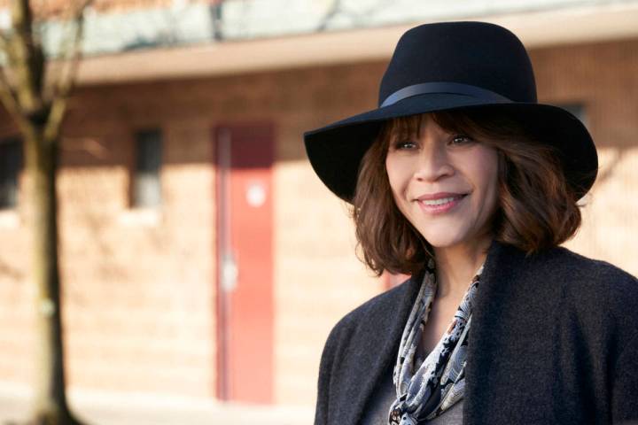 Rosie Perez in "The Flight Attendant." (Karolina Wojtasik/HBO Max)