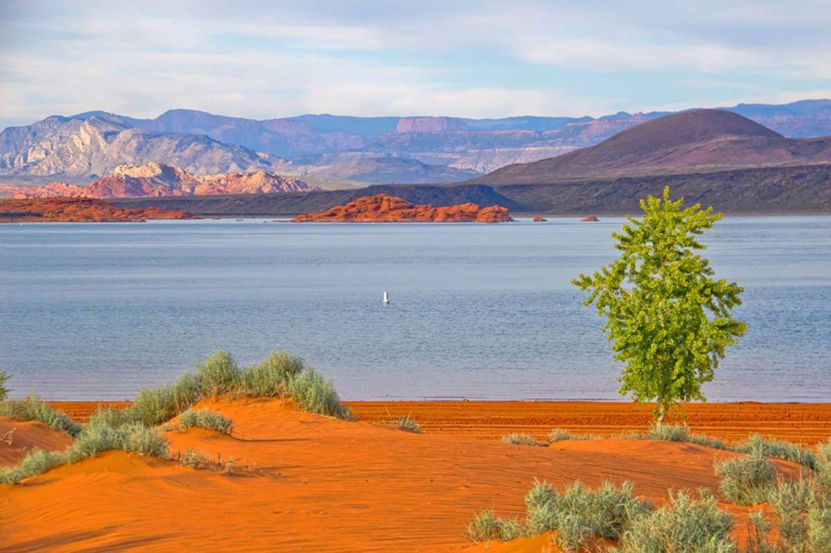 Sand Hollow Beach at Sand Hollow State Park in Utah (St. George and Zion area tourism office)