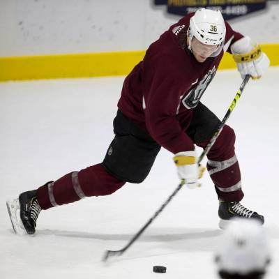 The Henderson Silver Knights Logan Thompson (18) lines up his shot during a team practice at Li ...