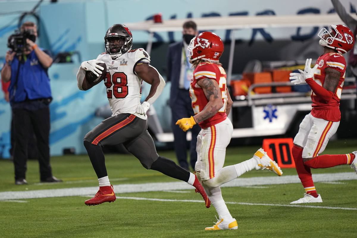 Tampa Bay Buccaneers quarterback Tom Brady (12) celebrates during the second half of the NFL Su ...