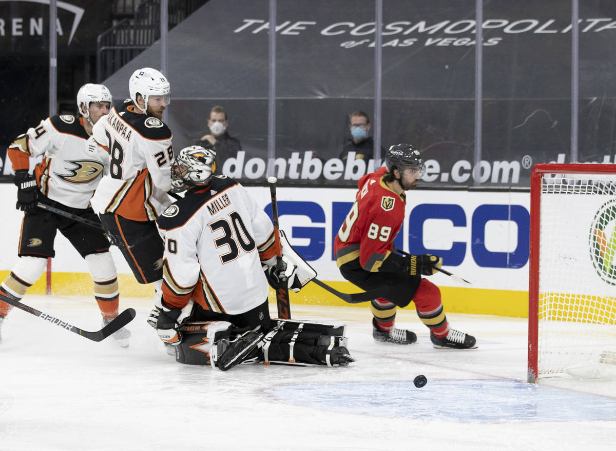 Vegas Golden Knights right wing Alex Tuch (89) scores a goal against Anaheim Ducks goaltender R ...