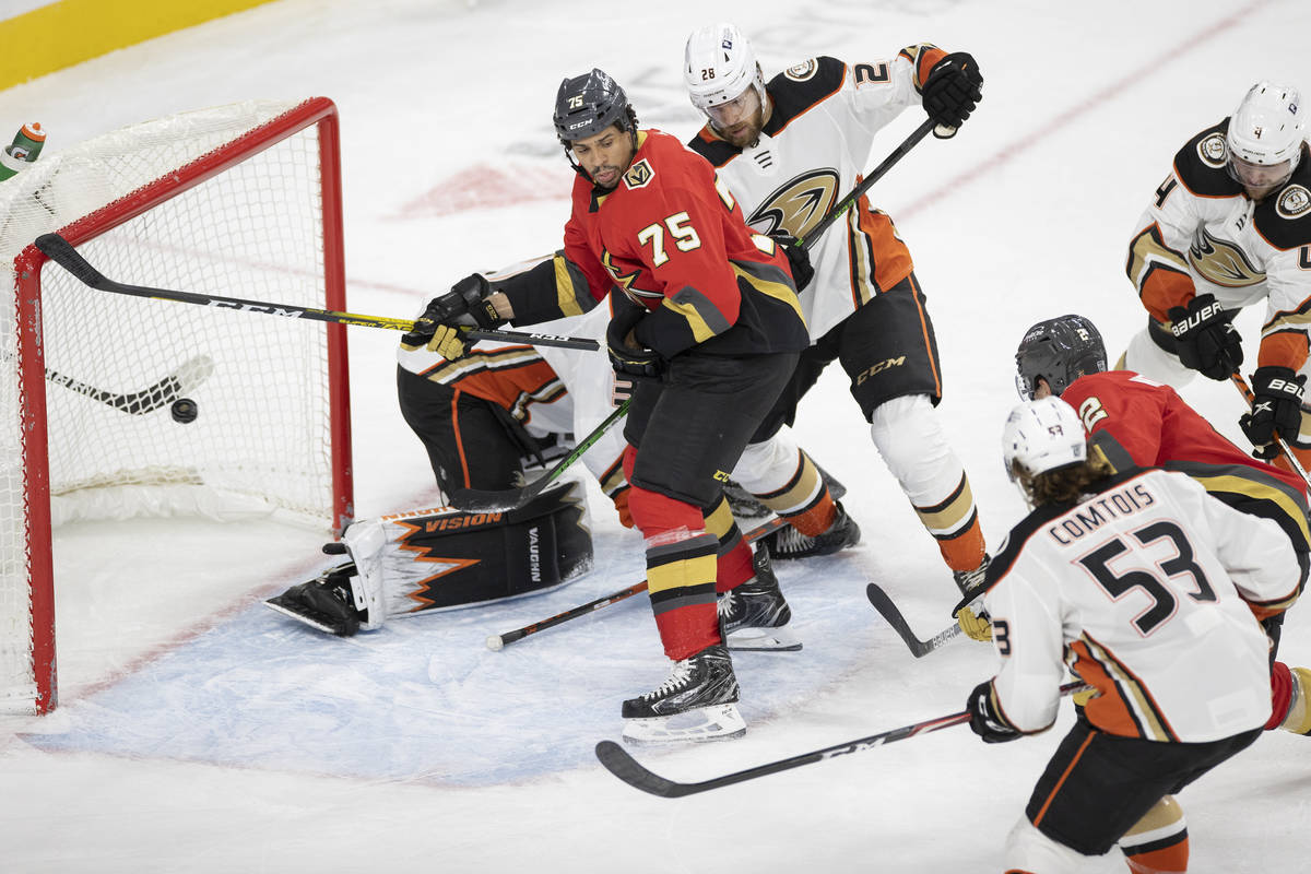 Vegas Golden Knights defenseman Zach Whitecloud (2) scores the game winning goal as Vegas Golde ...