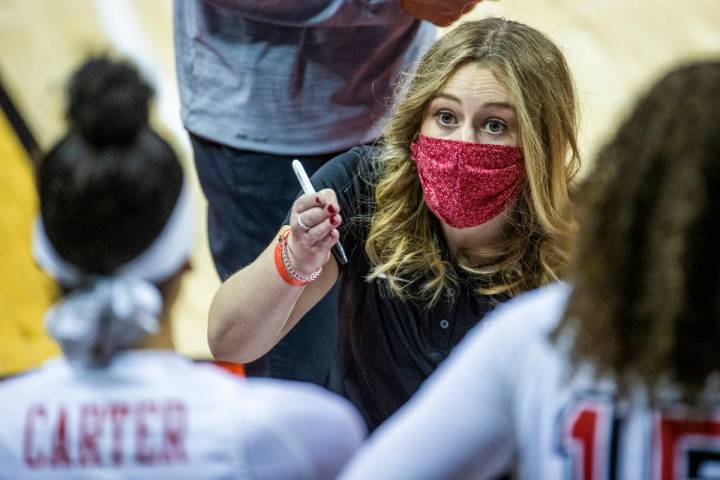 UNLV Lady Rebels head coach Lindy La Rocque instructs her players during a time out versus the ...