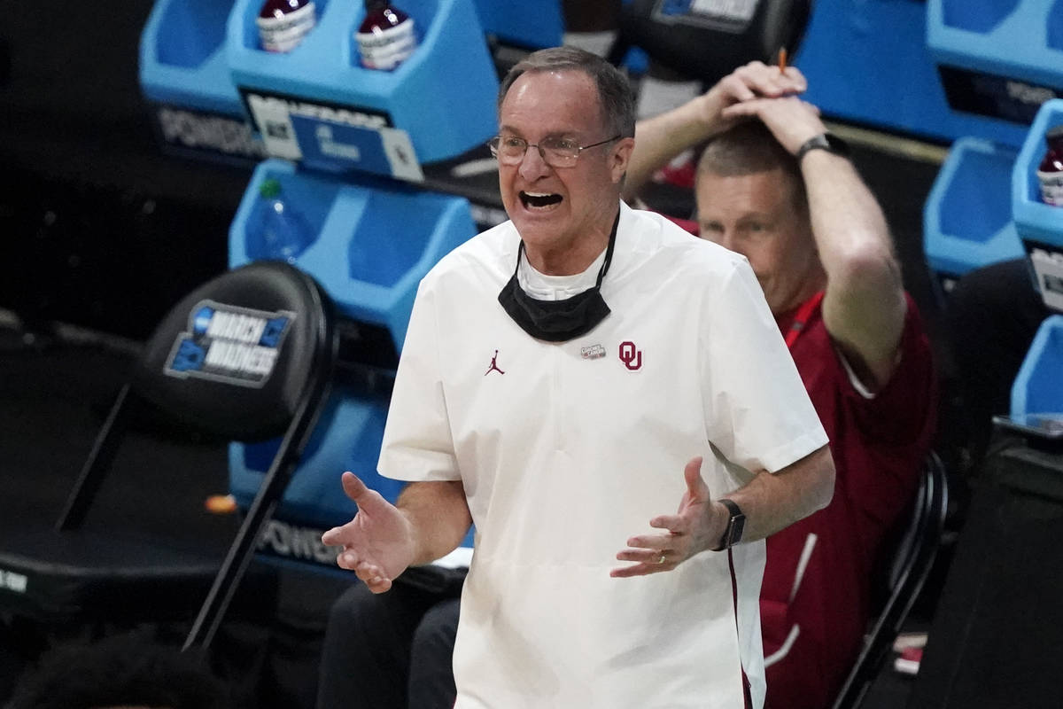 Oklahoma head coach Lon Kruger reacts during the first half of a first-round game against Misso ...