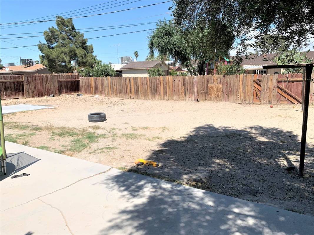 The backyard at 2621 Willoughby Ave. (Donna Lefever)