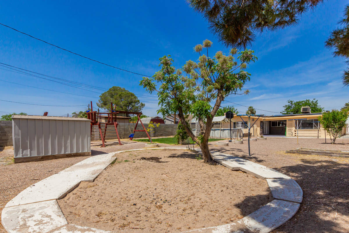 The rear yard at 5921 Fawn Ave. (ListerAssister)