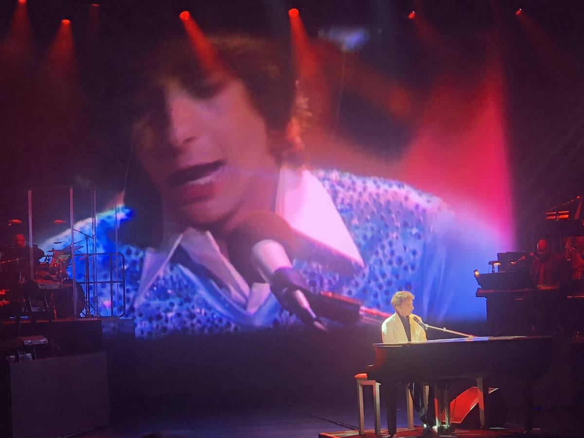 Barry Manilow is shown at International Theater on Thrusday, July 19, 2018. (John Katsilometes/ ...