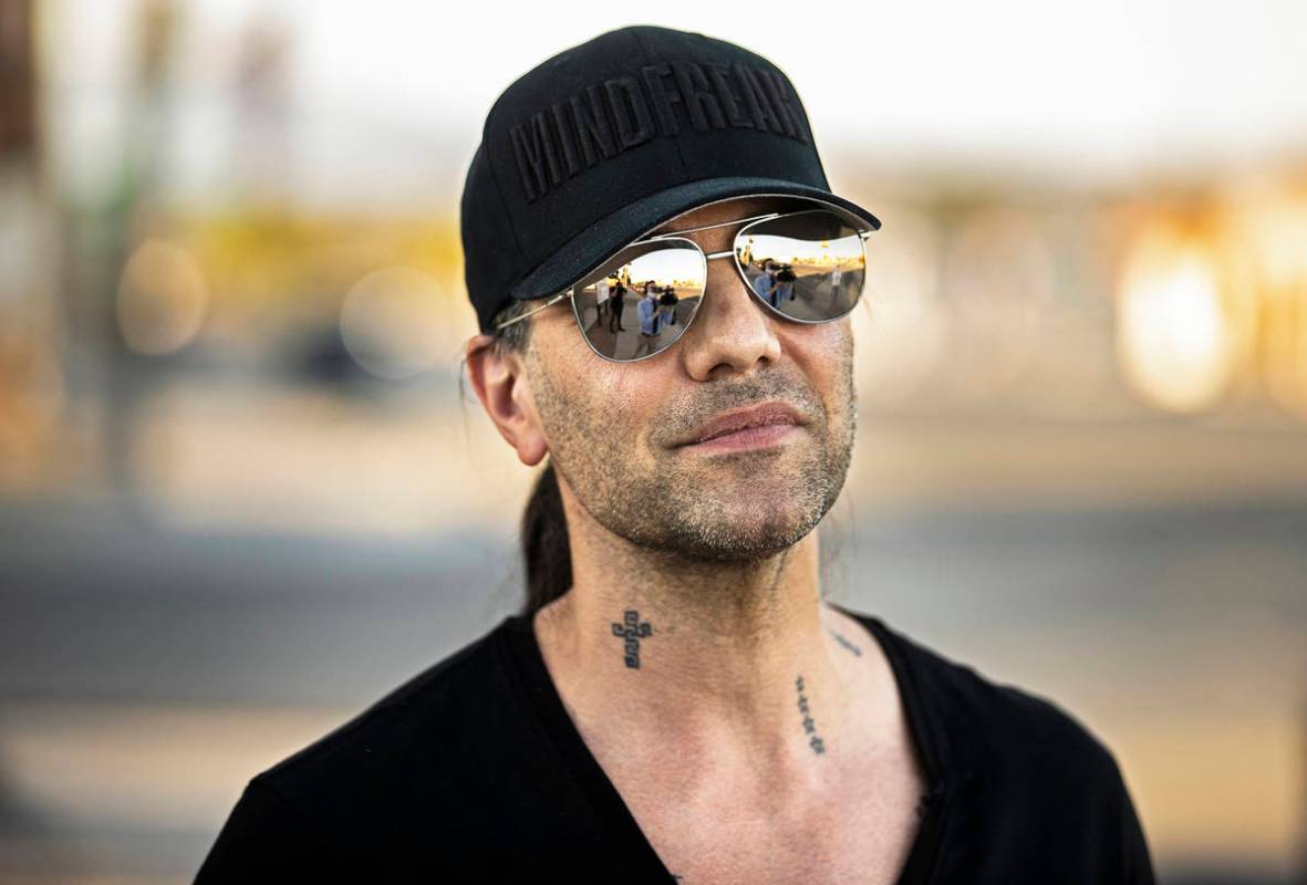Criss Angel outside Sugar's Home Plate on Tuesday, May 11, 2021, in Overton. (Benjamin Hager/La ...