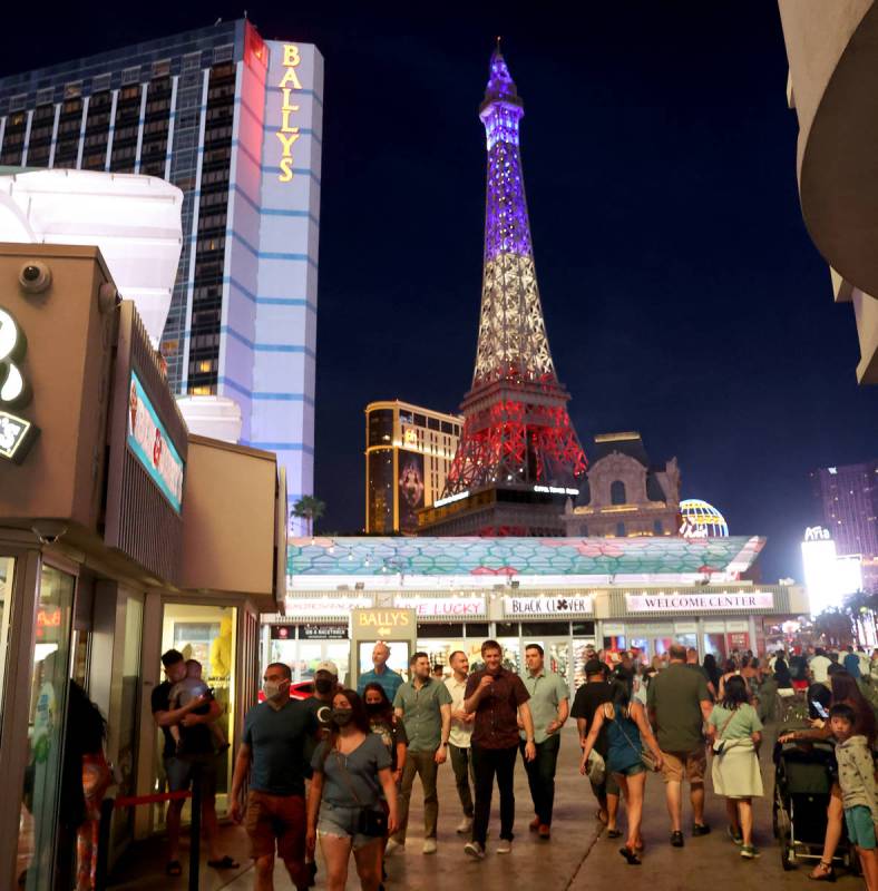 Crowds in front of Ballys on the Strip in Las Vegas Friday, May 28, 2021. (K.M. Cannon/Las Vega ...