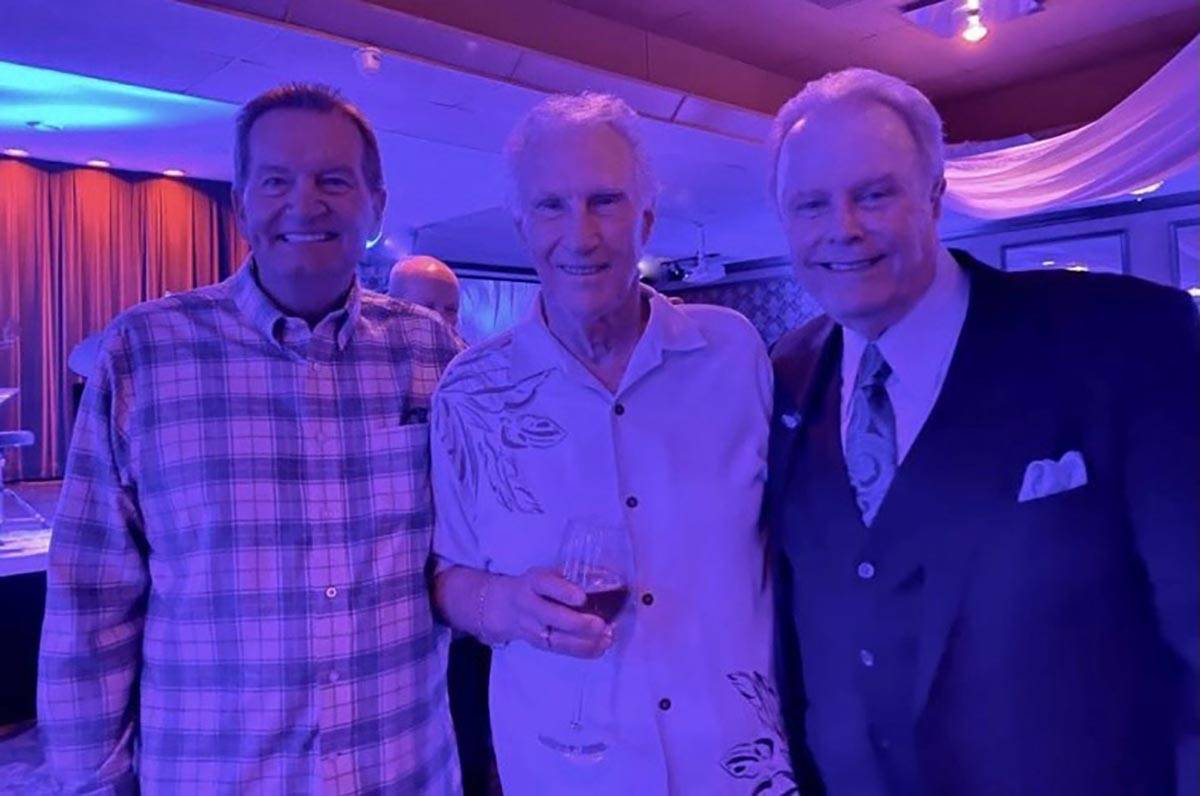 Ez-New York Giants coach Jim Fassel, the Righteous Brothers’ Bill Medley and Italian American ...