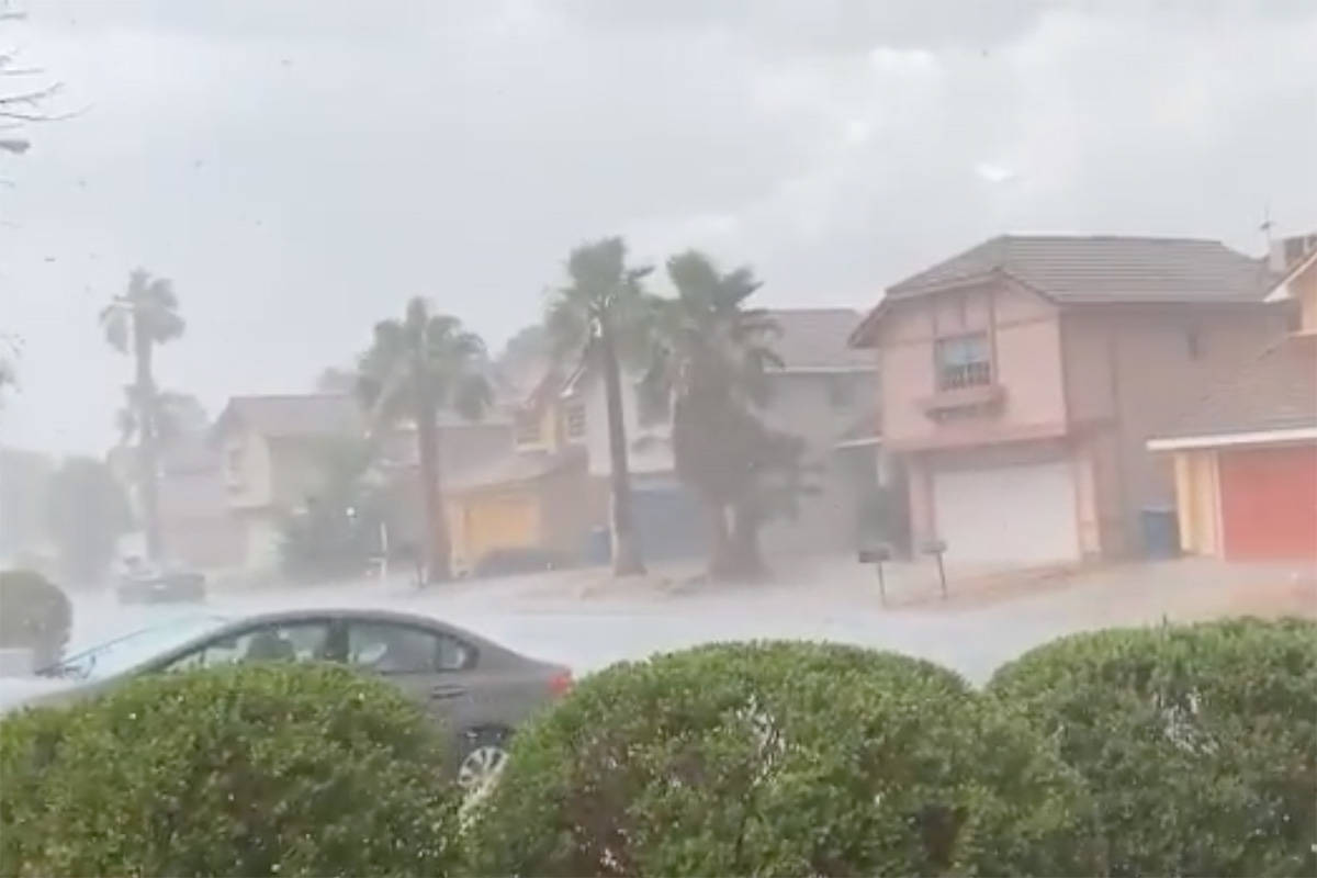 Rain falls in the Las Vegas Valley on Thursday, June 24, 2021. (Glenn Puit/Las Vegas Review-Jou ...