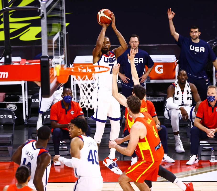 United States forward Kevin Durant (7) shoots during the first half of an exhibition basketball ...