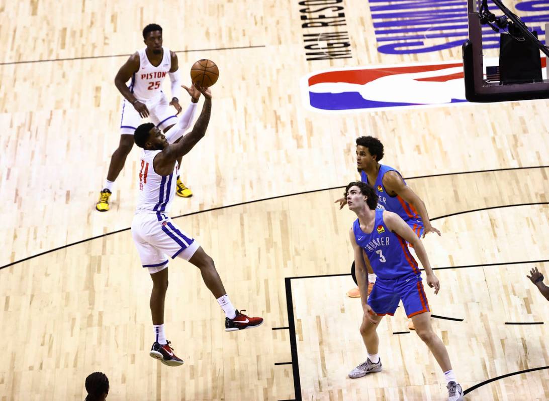 Detroit's Saddiq Bey (41) shoots against Oklahoma Cityճ Josh Giddey (3) during the first ...