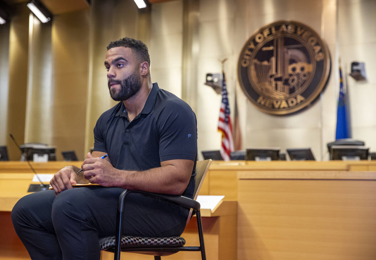 The Raiders' Solomon Thomas considers what to write while in an exercise with participants duri ...