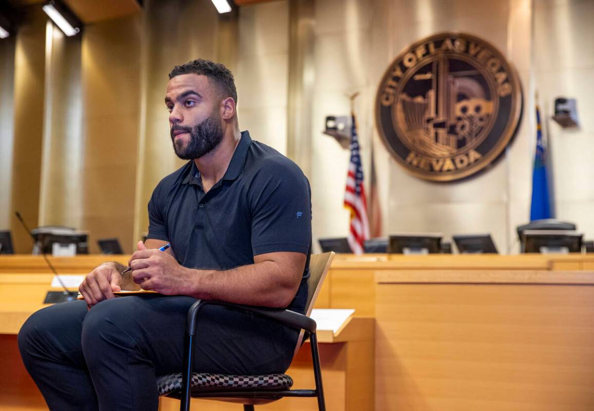 The Raiders' Solomon Thomas considers what to write while in an exercise with participants duri ...