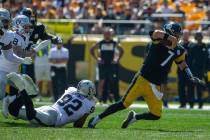 Raiders defensive end Solomon Thomas (92) sacks Pittsburgh Steelers quarterback Ben Roethlisber ...