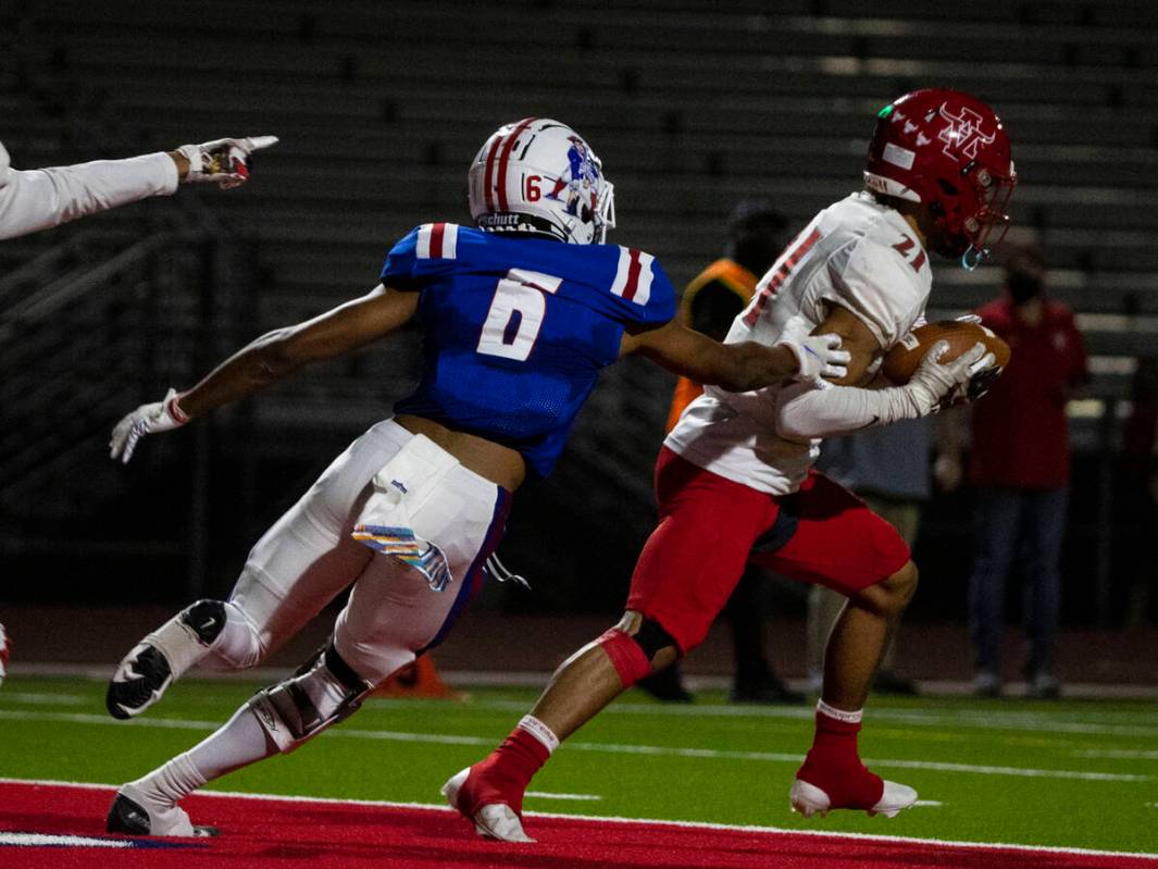 Arbor View free safety Aiden Powell (21) intercepts the ball that was intended to Liberty High ...