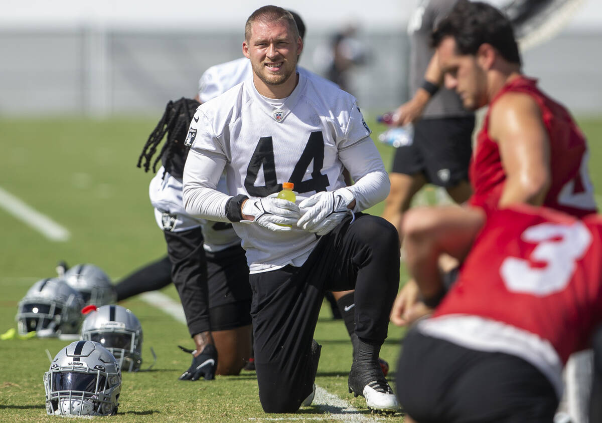 Raiders inside linebacker Nick Kwiatkoski (44) stretches during a practice session at the Raide ...