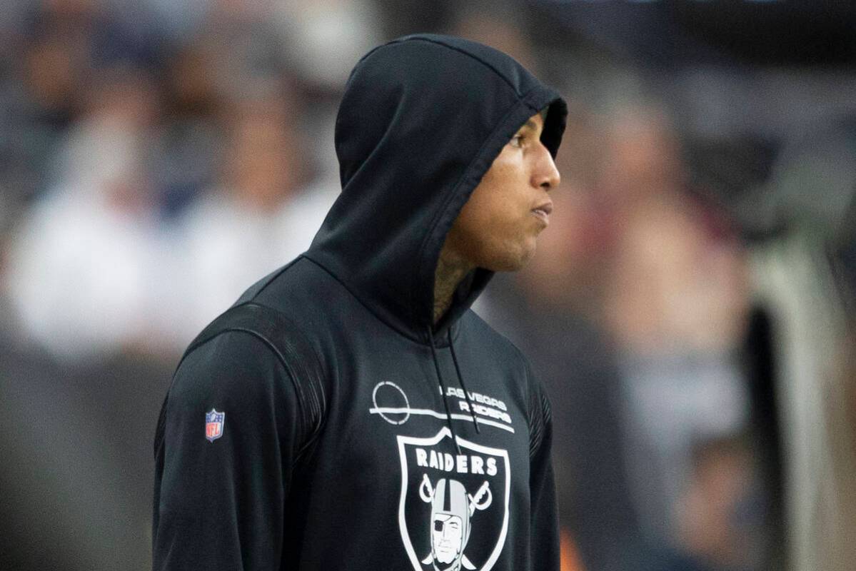 Raiders tight end Darren Waller (83) on the sideline during the second quarter of an NFL footba ...