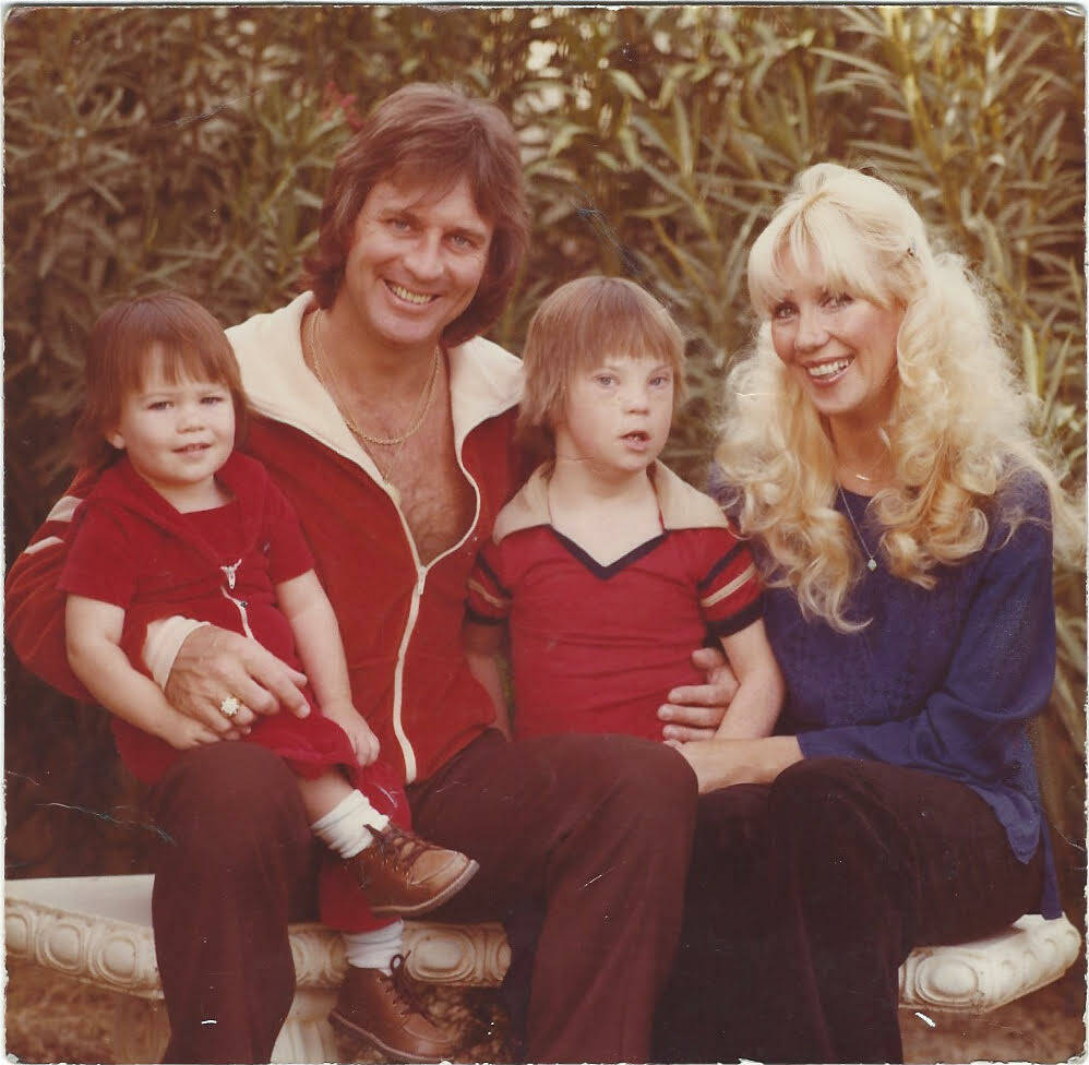 Linda and former husband Glenn Smith, with children (Courtesy Linda Smith)