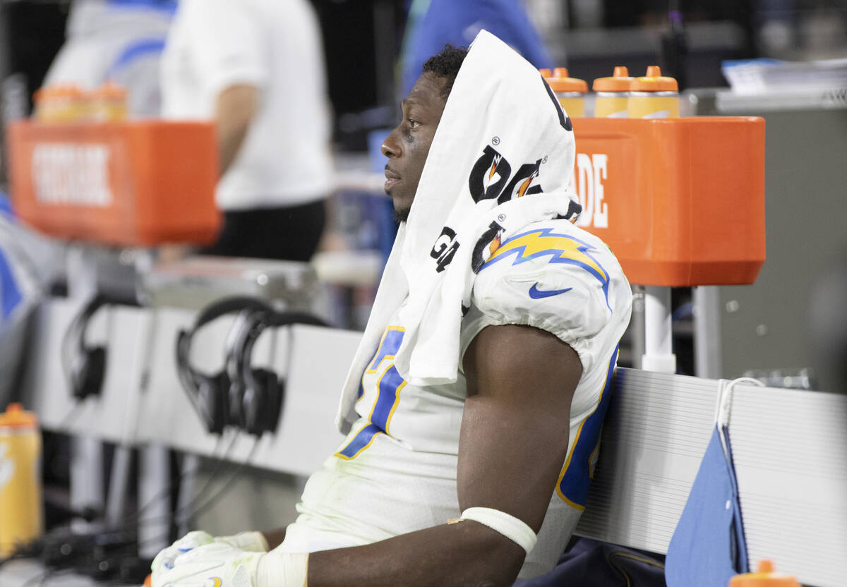 Los Angeles Chargers tight end Jared Cook (87) remains on the bench after the team lost to the ...
