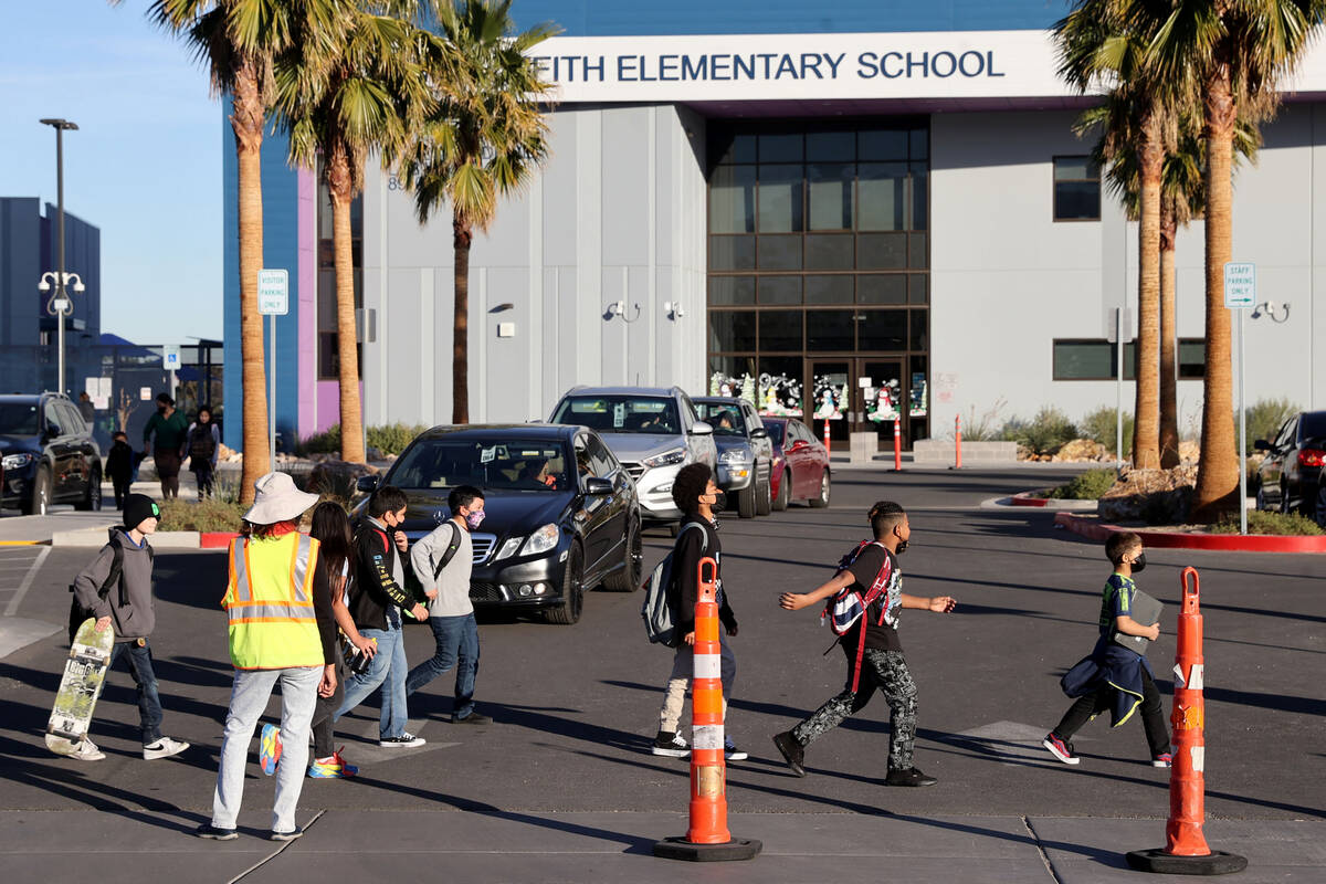 Students leave Griffith Elementary School in Las Vegas Tuesday, Jan. 11, 2022. (K.M. Cannon/Las ...