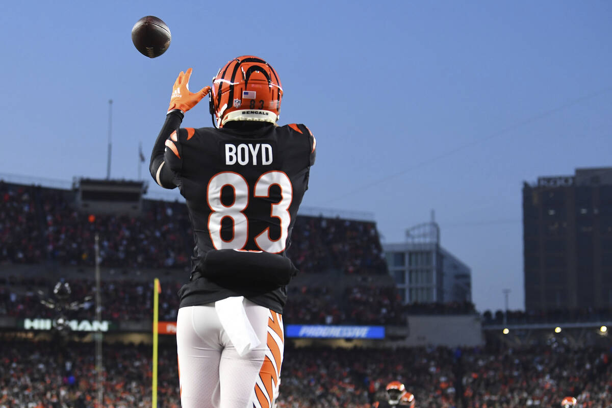 Cincinnati Bengals wide receiver Tyler Boyd (83) catches a pass for a touchdown in the second q ...
