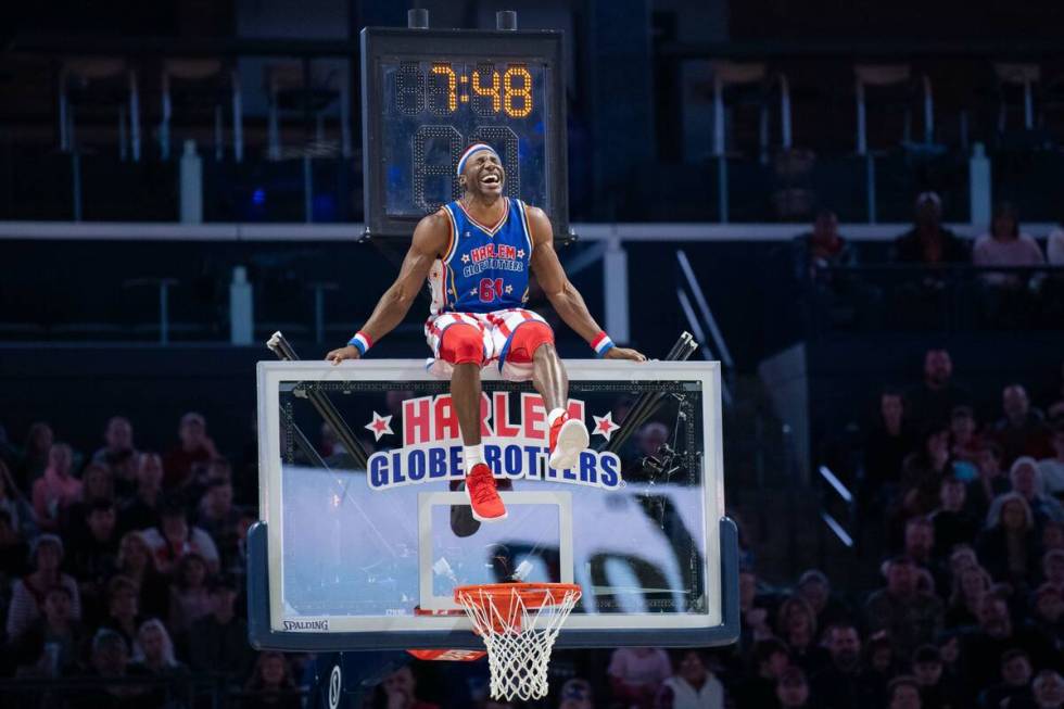 Harlem Globetrotters vs. Washington Generals, 12-29-18, White Unit, Fan Powered Tour. (Brett D. ...