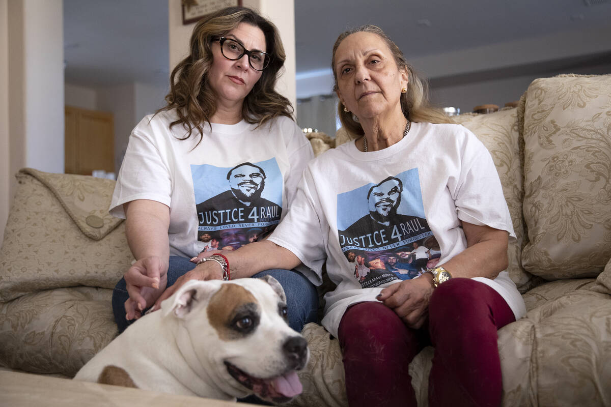 Christine Moran-Treto, left, and Maria Moran-Fernandez, sister and mother of Raul Moran, at Mor ...