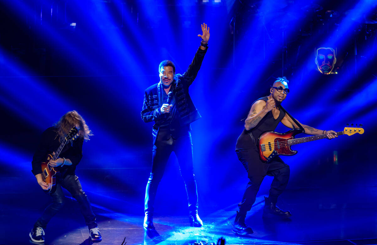 Music legend Lionel Richie is shown at Wynn Las Vegas’ Encore Theater in his “Back to Las V ...