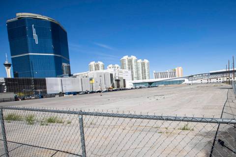 Land that was acquired by the Siegel Group is seen adjacent to the Peppermill along Las Vegas B ...