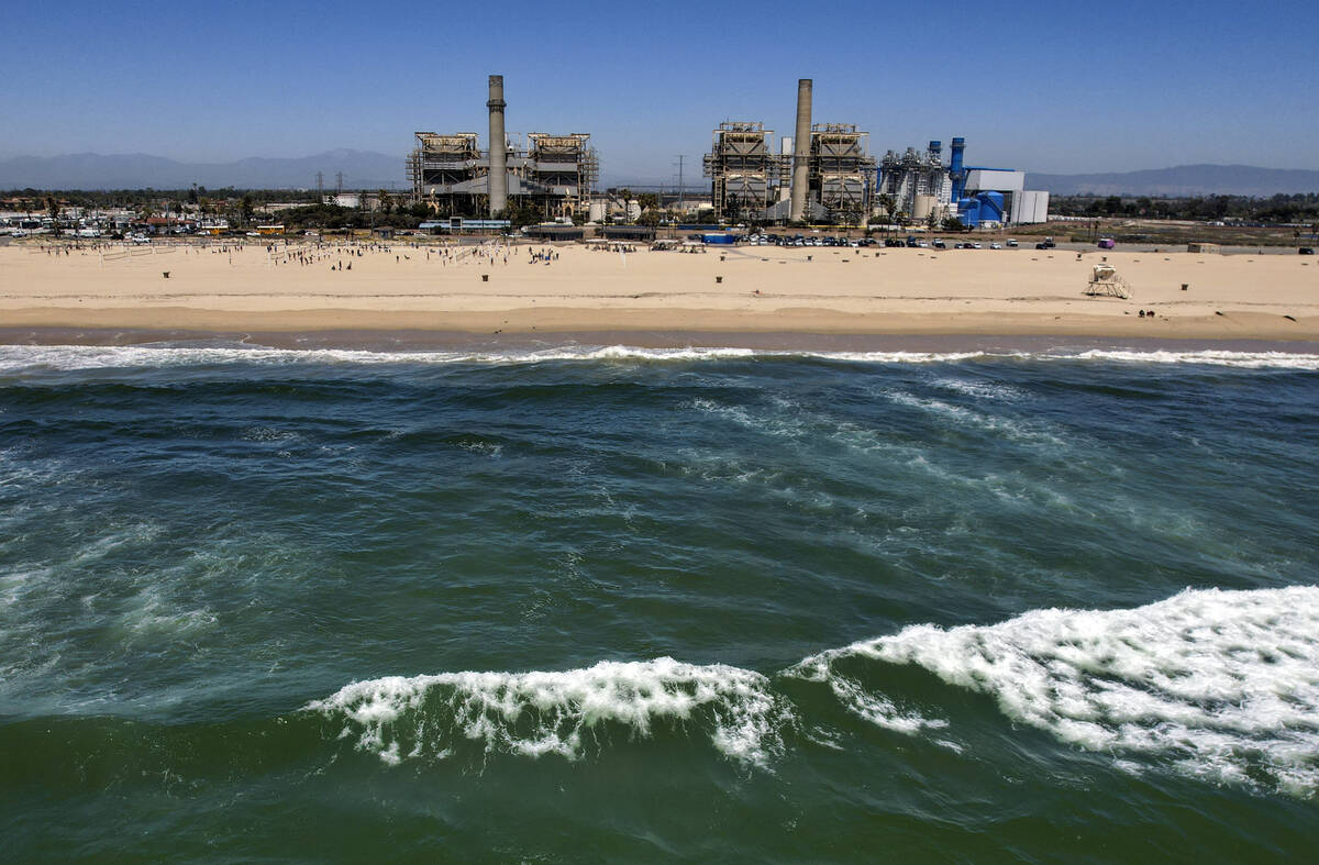 The AES Huntington Beach power plant along Pacific Coast Highway in Huntington Beach, Californi ...