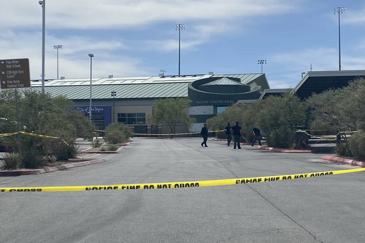 Police are seen at Palo Verde High School on Thursday, June 9, 2022. (Glenn Puit/Las Vegas Revi ...