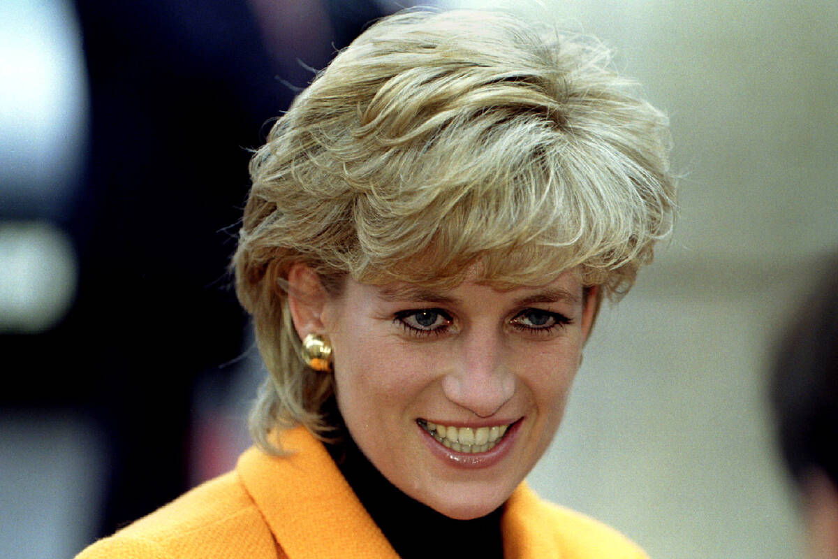 Diana, Princess of Wales, arrives at Liverpool Women's Hospital for an official visit Nov. 7, 1 ...