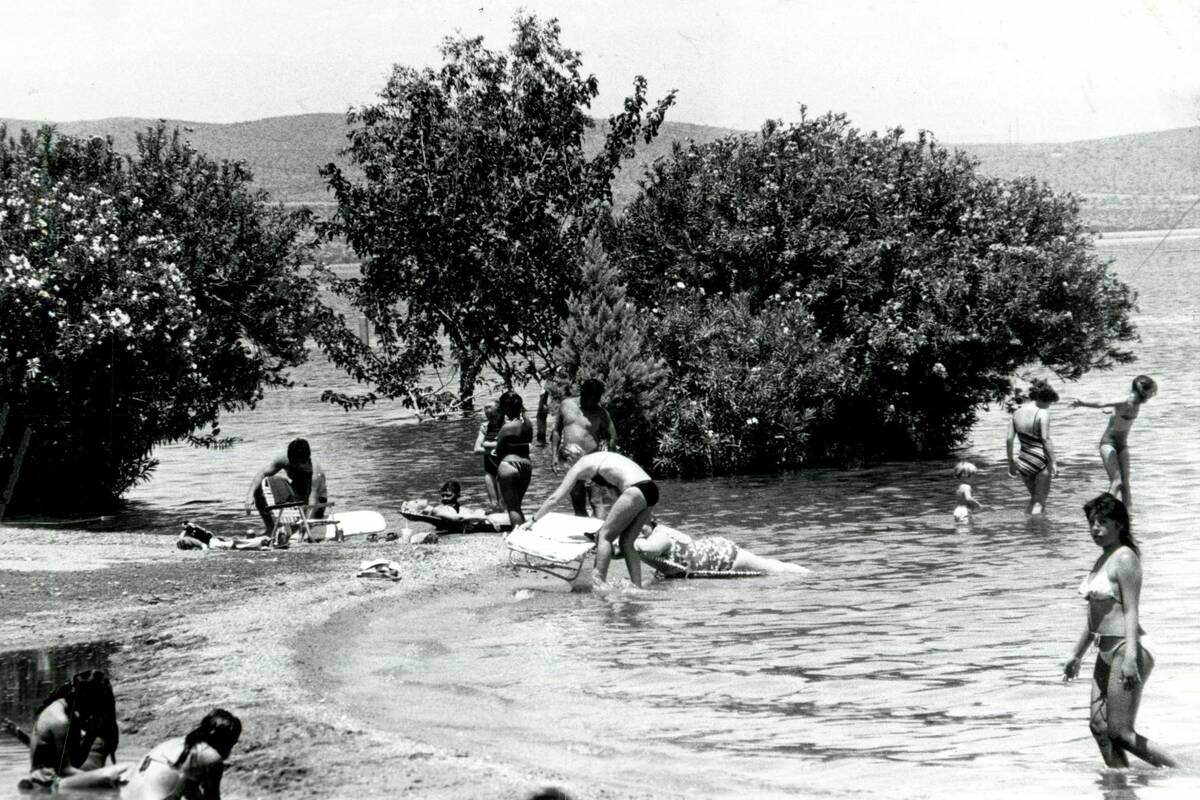 Scene at Boulder Beach at Lake Mead on July 22, 1983. (Las Vegas Review-Journal)