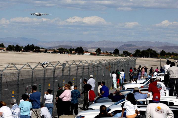 The Sunset Road viewing area of Harry Reid International Airport will reopen for visitors start ...