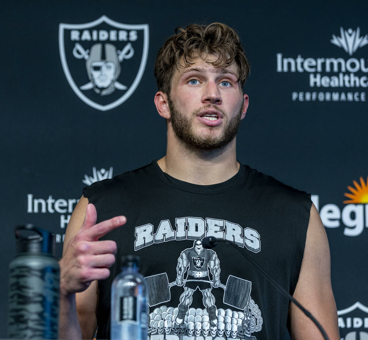 Tight end Foster Moreau (87) speaks in a press conference during the Raiders first practice at ...