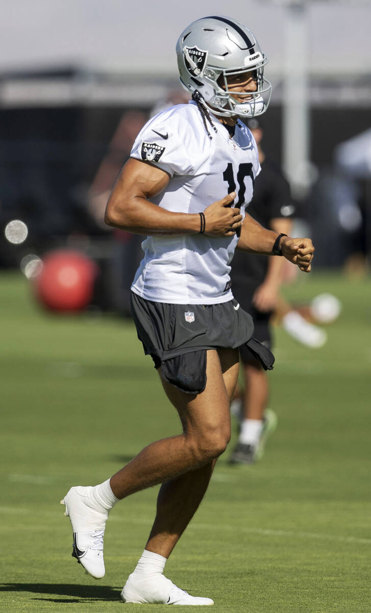 Raiders wide receiver Mack Hollins (10) prepares to drill during the team’s training cam ...