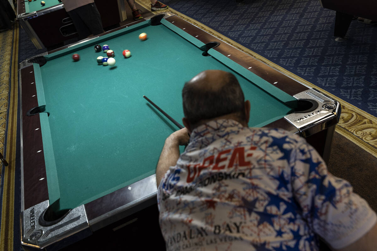 Darin Domingue breaks during the American Poolplayers Association World Pool Championships at W ...