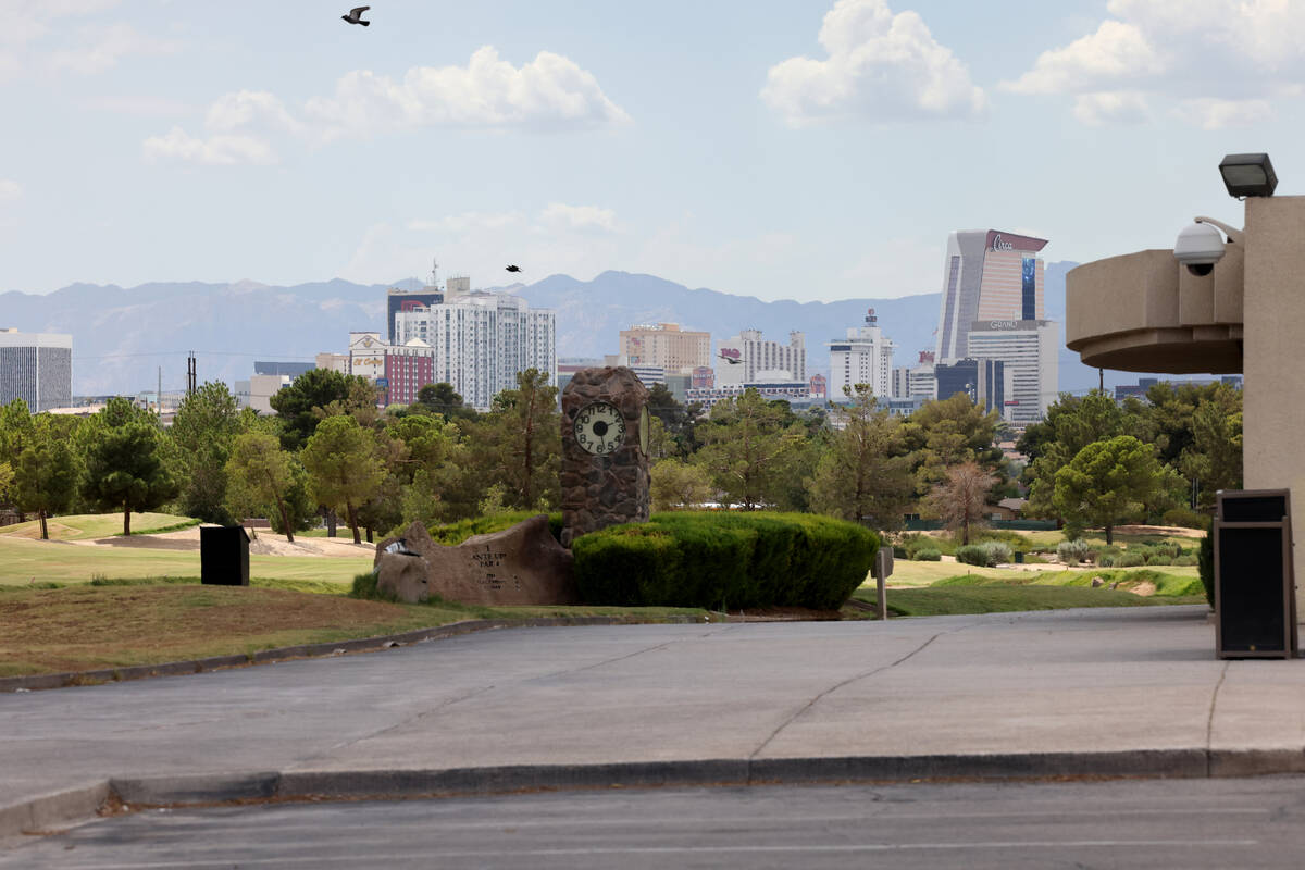 Desert Pines Golf Club at Bonanza and Pecos roads in Las Vegas Thursday, Aug. 18, 2022. (K.M. C ...