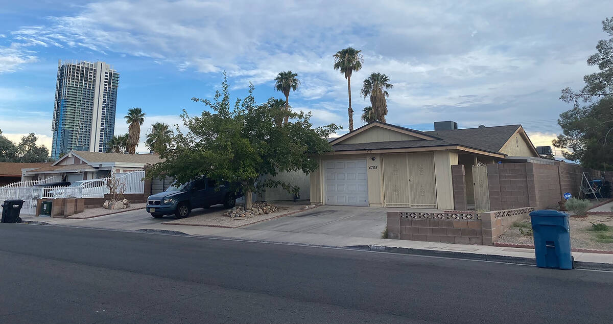 A house at 405 Via San Rafael, near West Flamingo and South Decatur, is believed by Las Vegas p ...