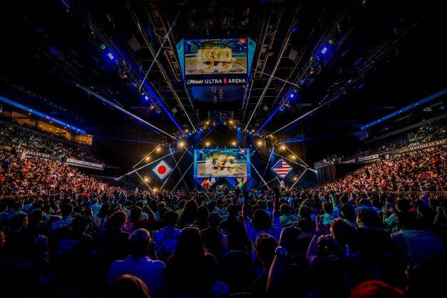 Attendees of Evo 2022 watch a match at Michelob Ultra Arena in Las Vegas. (Photo: Stephanie Lin ...